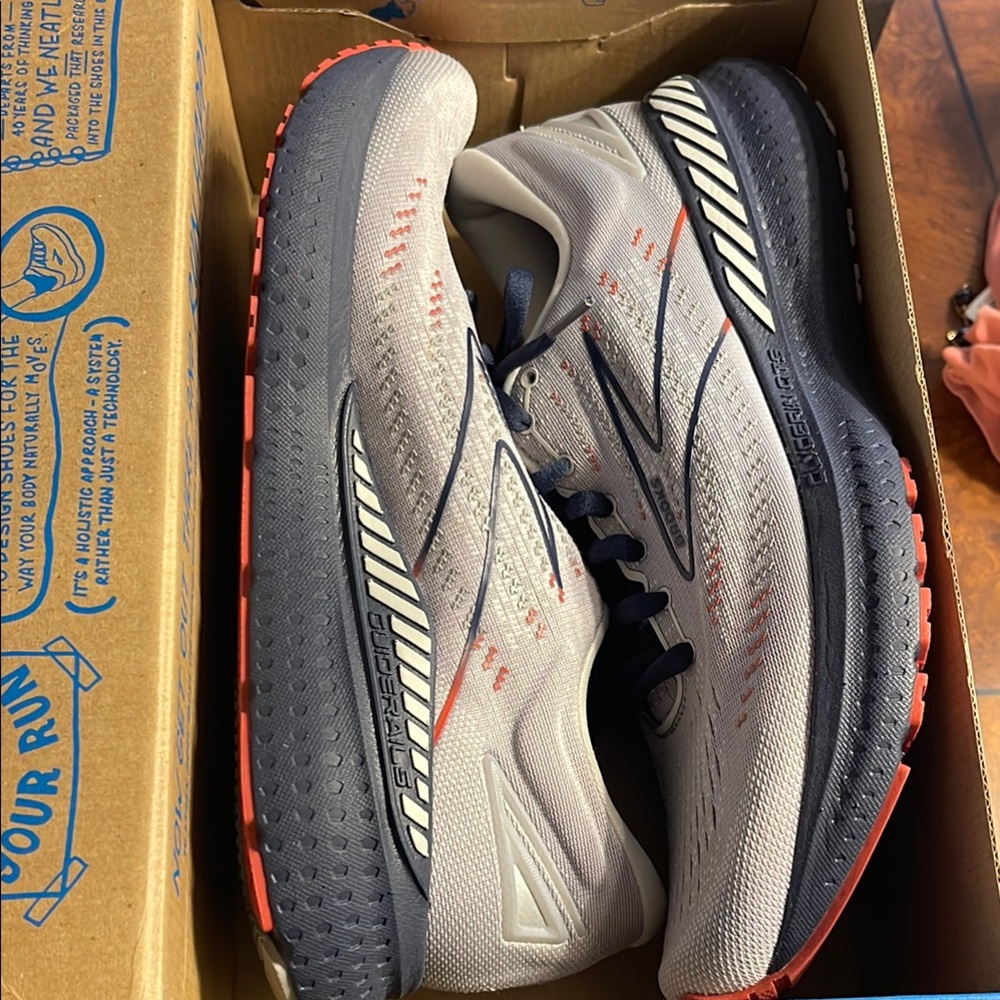 Brooks Gray and Red Athletic Shoes with Sleek Design